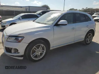 2016 Audi Q5 Premium Plus with VIN WA1L2AFP0GA071716, listed as a Copart auction lot 44637005 with 182,897 mi miles and Clean Title. Bid and sale history available at carsss.com. Image 1.
