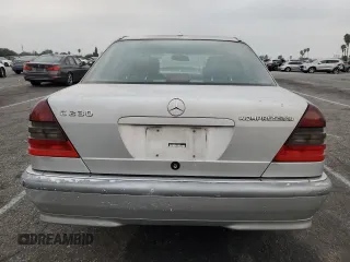 2000 Mercedes-Benz C 230 Kompressor with VIN WDBHA24G4YF929022, listed as a Copart auction lot 76266134 with 197,452 mi miles and Clean Title. Bid and sale history available at carsss.com. Image 6.