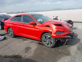 2020 Volkswagen Jetta SEL with VIN 3VWE57BUXLM087744, listed as a IAAI auction lot 42077398 with 45,831 mi miles and . Bid and sale history available at DreamBid. Image 1.