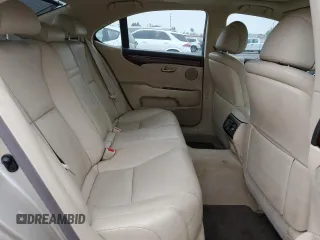 2011 Lexus LS 460 z VIN JTHBL5EF3B5104786, wystawiony jako Copart lot #51985255 z przebiegiem 50 005 mil mil oraz Szkoda całkowita • Salvage title. Historia ofert i sprzedaży dostępna na DreamBid. Obrazek 10.