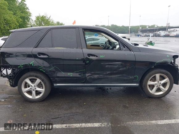 2016 Mercedes-Benz GLE 350 with VIN 4JGDA5HB2GA704220, listed as a IAAI auction lot 42444382 with 103,433 mi miles and . Bid and sale history available at DreamBid. Image 13.