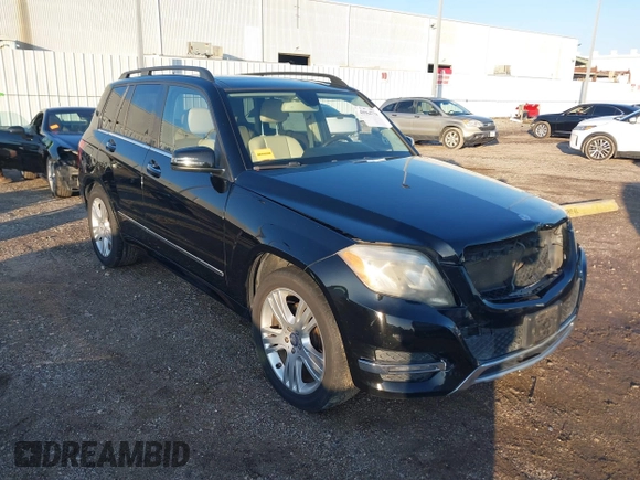 2014 Mercedes-Benz GLK 350 with VIN WDCGG5HB6EG176802, listed as a IAAI auction lot 40964778 with 186,669 mi miles and . Bid and sale history available at carsss.com. Image 1.