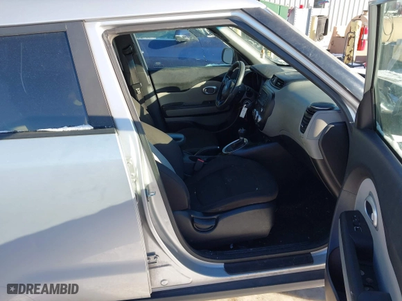 2017 Kia Soul with VIN KNDJN2A2XH7434205, listed as a IAAI auction lot 41363921 with 269,747 mi miles. Bid and sale history available at carsss.com. Image 5.