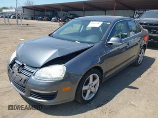 2009 Volkswagen Jetta Sedan SE with VIN 3VWRM71K39M028354, listed as a IAAI auction lot 42025287 with 140,351 mi miles. Bid and sale history available at carsss.com. Image 17.