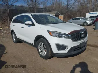 2017 Kia Sorento LX with VIN 5XYPGDA58HG215501, listed as a IAAI auction lot 41804111 with 199,350 mi miles and . Bid and sale history available at carsss.com. Image 1.