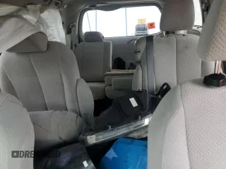 2013 Toyota Sienna LE AAS с VIN 5TDKK3DC3DS359239, выставлен на аукционе Copart как лот 59422285 с пробегом 143 631 миль миль и Списание • Salvage title. История ставок и продаж доступна на DreamBid. Изображение 10.