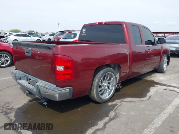 2009 Chevrolet Silverado 1500 with VIN 1GCEC39Y49Z189445, listed as a IAAI auction lot 41933868 with 209,596 mi miles and . Bid and sale history available at DreamBid. Image 4.