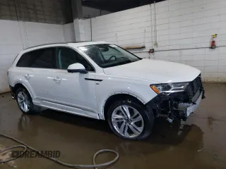 2023 Audi Q7 Premium with VIN WA1AXBF78PD001698, listed as a Copart auction lot 72674504 with 38,655 mi miles and Salvage title. Bid and sale history available at DreamBid. Image 4.