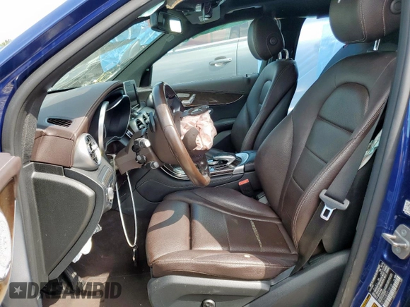 2017 Mercedes-Benz GLC 300 with VIN WDC0G4JB2HF130125, listed as a Copart auction lot 61576685 with 94,643 mi miles and Salvage title. Bid and sale history available at DreamBid. Image 7.