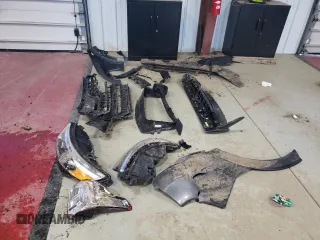 2022 Ford Explorer XLT z VIN 1FMSK8DH7NGB88592, wystawiony jako Copart lot #50787265 z przebiegiem 51 701 mil mil oraz Szkoda całkowita • Salvage title. Historia ofert i sprzedaży dostępna na DreamBid. Obrazek 13.