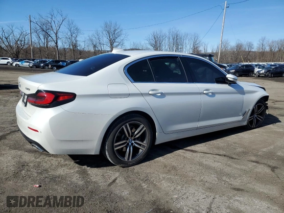 2023 BMW 5 Series 530i xDrive z VIN WBA13BJ04PCM79437, wystawiony jako Copart lot #46671715 z przebiegiem Nie podano mil oraz Szkoda całkowita • Salvage title. Historia ofert i sprzedaży dostępna na DreamBid. Obrazek 3.