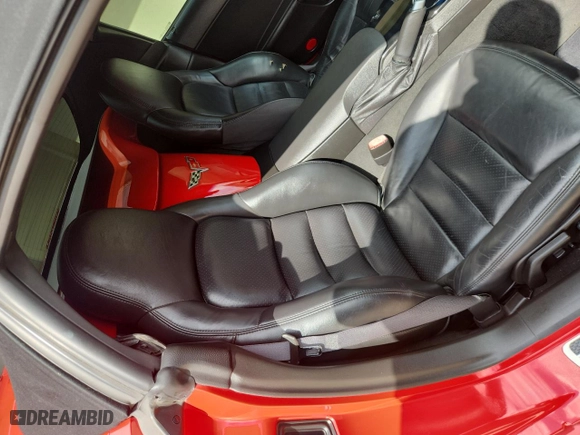 2008 Chevrolet Corvette with VIN 1G1YY36W285122536, listed as a Copart auction lot 44393375 with 102,420 mi miles and Clean Title. Bid and sale history available at carsss.com. Image 6.