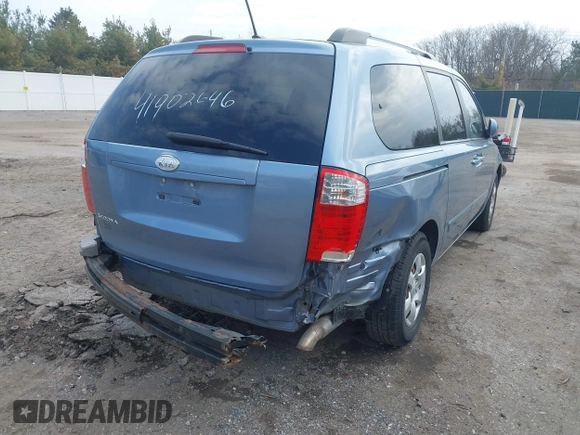 2010 Kia Sedona LX with VIN KNDMG4C36A6326605, listed as a IAAI auction lot 41902646 with 0 mi miles. Bid and sale history available at carsss.com. Image 6.