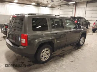 2016 Jeep Patriot Sport with VIN 1C4NJPBA9GD547711, listed as a IAAI auction lot 41830335 with 85,603 mi miles and . Bid and sale history available at carsss.com. Image 4.