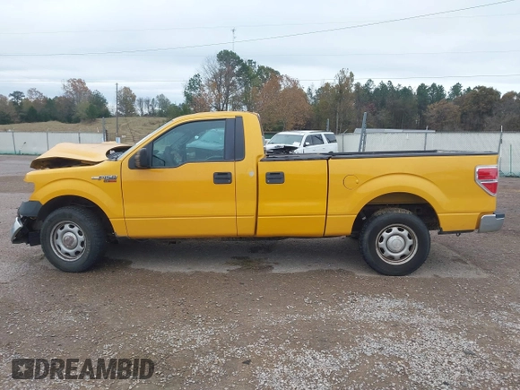 2013 Ford F-150 XL z VIN 1FTPF1CF1DKF06904, wystawiony jako IAAI lot #40567012 z przebiegiem Nie podano mil oraz . Historia ofert i sprzedaży dostępna na DreamBid. Obrazek 15.