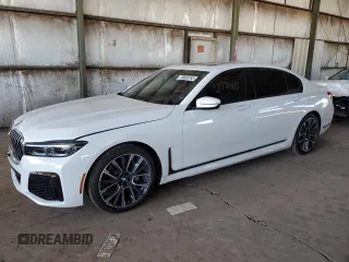 2020 BMW 7 Series 740i with VIN WBA7T2C09LGL18088, listed as a Copart auction lot 39695183 with 27,240 mi miles. Bid and sale history available at carsss.com. Image 1.