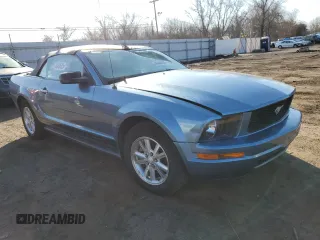2007 Ford Mustang Deluxe with VIN 1ZVFT84N175298106, listed as a Copart auction lot 48484625 with 174,184 mi miles and Salvage Title. Bid and sale history available at carsss.com. Image 4.