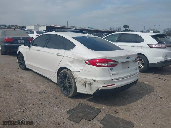 2020 Ford Fusion SE with VIN 3FA6P0HDXLR168316, listed as a IAAI auction lot 41540879 with 93,947 mi miles. Bid and sale history available at carsss.com. Image 3.