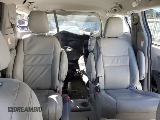 2018 Toyota Sienna LE Auto Access Seat with VIN 5TDKZ3DC6JS920895, listed as a Copart auction lot 45738685 with 128,599 mi miles and Salvage Title. Bid and sale history available at carsss.com. Image 10.