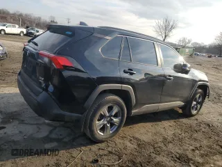 2024 Toyota RAV4 XLE with VIN 2T3P1RFV7RC411361, listed as a Copart auction lot 43698105 with 16,122 mi miles and Salvage Title. Bid and sale history available at DreamBid. Image 3.