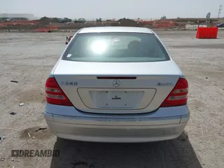 2003 Mercedes-Benz C 240 z VIN WDBRF81J13F377061, wystawiony jako IAAI lot #41770022 z przebiegiem 108 817 mil mil oraz . Historia ofert i sprzedaży dostępna na DreamBid. Obrazek 16.