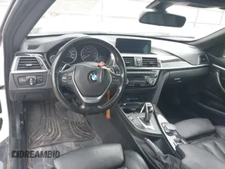 2018 BMW 4 Series 430i z VIN WBA4Z1C5XJEA31183, wystawiony jako IAAI lot #42133949 z przebiegiem 99 173 mil mil oraz . Historia ofert i sprzedaży dostępna na DreamBid. Obrazek 12.