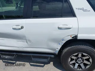 2021 Toyota 4Runner TRD Off Road Premium with VIN JTERU5JR5M5903979, listed as a IAAI auction lot 42268913 with 34,094 mi miles and . Bid and sale history available at DreamBid. Image 18.
