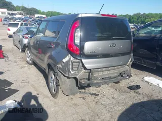 2017 Kia Soul with VIN KNDJN2A21H7467934, listed as a IAAI auction lot 41991845 with 102,027 mi miles. Bid and sale history available at carsss.com. Image 3.