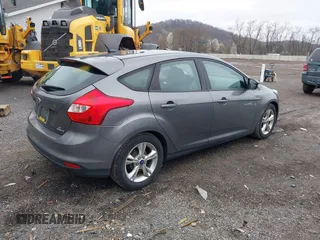 2014 Ford Focus SE with VIN 1FADP3K28EL313161, listed as a IAAI auction lot 42017640 with 111,962 mi miles. Bid and sale history available at carsss.com. Image 4.