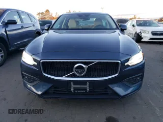 2021 Volvo S60 Momentum with VIN 7JRA22TK3MG080982, listed as a Copart auction lot 37080974 with 61,878 mi miles. Bid and sale history available at carsss.com. Image 5.