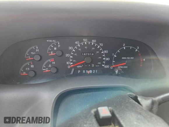 1999 Ford F-350 XL z VIN 1FTWW32F4XED65158, wystawiony jako Copart lot #41690765 z przebiegiem 147 314 mil mil oraz Czysty tytuł • Clean title. Historia ofert i sprzedaży dostępna na DreamBid. Obrazek 8.