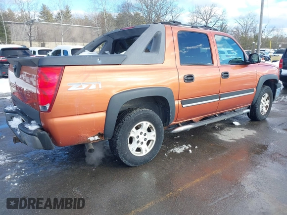 2004 Chevrolet Avalanche Z71 with VIN 3GNEK12T14G252474, listed as a IAAI auction lot 41492173 with 216,898 mi miles. Bid and sale history available at carsss.com. Image 4.