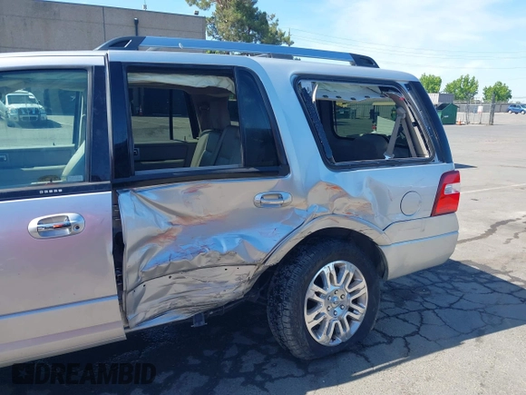 2014 Ford Expedition Limited с VIN 1FMJU2A5XEEF32568, выставлен на аукционе IAAI как лот 42316084 с пробегом Не указан миль и . История ставок и продаж доступна на DreamBid. Изображение 6.