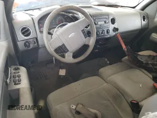2007 Ford F-150 XL z VIN 1FTPX12V37NA55550, wystawiony jako Copart lot #52700325 z przebiegiem 219 721 mil mil oraz Szkoda całkowita • Salvage title. Historia ofert i sprzedaży dostępna na DreamBid. Obrazek 8.