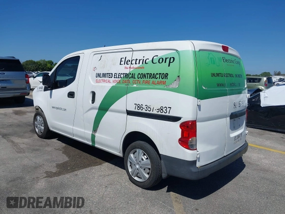 2015 Nissan NV200 SV with VIN 3N6CM0KN3FK708817, listed as a IAAI auction lot 41716806 with 132,296 mi miles and . Bid and sale history available at carsss.com. Image 3.