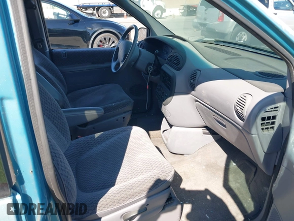 1999 Dodge Caravan SE with VIN 2B4GP45R1XR421019, listed as a IAAI auction lot 42782333 with 103,757 mi miles and . Bid and sale history available at DreamBid. Image 5.