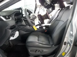 2023 Toyota RAV4 Hybrid XSE z VIN 4T3E6RFV2PU122716, wystawiony jako Copart lot #51009615 z przebiegiem 28 643 mil mil oraz Nie do naprawy • Non repairable. Historia ofert i sprzedaży dostępna na DreamBid. Obrazek 7.