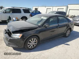 2013 Volkswagen Jetta SE with VIN 3VWDX7AJ0DM269550, listed as a Copart auction lot 74886184 with 130,181 mi miles and Salvage title. Bid and sale history available at DreamBid. Image 1.
