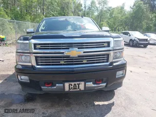 2015 Chevrolet Silverado 1500 High Country with VIN 3GCUKTEC9FG355379, listed as a IAAI auction lot 41923900 with 253,497 mi miles. Bid and sale history available at carsss.com. Image 13.