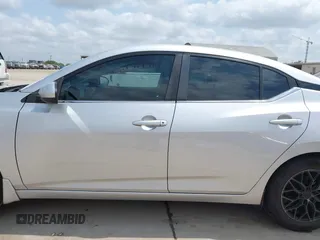 2021 Nissan Sentra SV z VIN 3N1AB8CV4MY305942, wystawiony jako IAAI lot #42090322 z przebiegiem 41 516 mil mil oraz . Historia ofert i sprzedaży dostępna na DreamBid. Obrazek 14.
