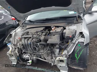 2022 Hyundai Elantra SEL z VIN 5NPLN4AG9NH078241, wystawiony jako IAAI lot #41864349 z przebiegiem 41 860 mil mil oraz . Historia ofert i sprzedaży dostępna na DreamBid. Obrazek 10.