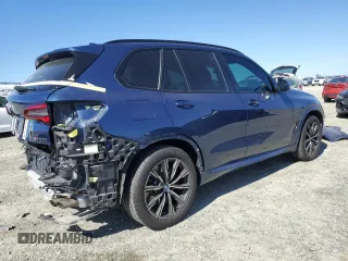 2021 BMW X5 M50i with VIN 5UXJU4C06M9G60154, listed as a Copart auction lot 46370285 with 54,221 mi miles and Salvage Title. Bid and sale history available at carsss.com. Image 3.