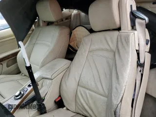 2007 BMW 3 Series 328i z VIN WBAWL13557PX15367, wystawiony jako Copart lot #56542565 z przebiegiem 132 845 mil mil oraz Czysty tytuł • Clean title. Historia ofert i sprzedaży dostępna na DreamBid. Obrazek 10.