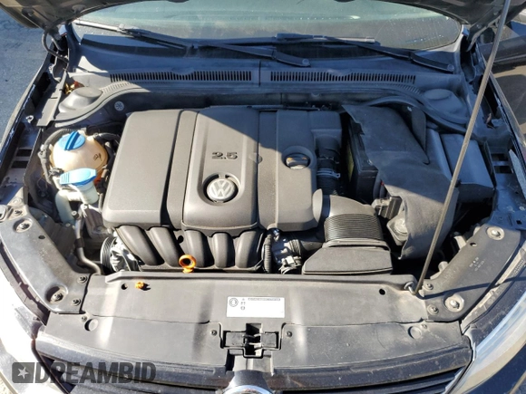2011 Volkswagen Jetta SE with VIN 3VWDX7AJ2BM013018, listed as a Copart auction lot 73686974 with 145,557 mi miles and Salvage title. Bid and sale history available at DreamBid. Image 11.