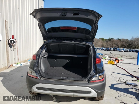 2023 Hyundai Kona SEL with VIN KM8K32ABXPU974059, listed as a Copart auction lot 46161695 with 29,762 mi miles and Salvage Title. Bid and sale history available at DreamBid. Image 6.
