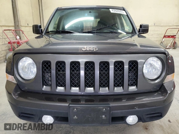 2015 Jeep Patriot Latitude with VIN 1C4NJPFB3FD353256, listed as a Copart auction lot 43928265 with 153,574 mi miles and Salvage Title. Bid and sale history available at DreamBid. Image 5.
