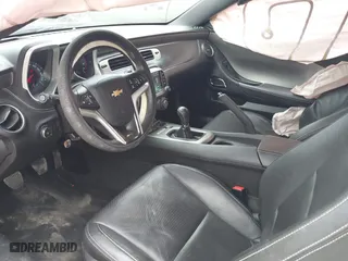2015 Chevrolet Camaro SS with VIN 2G1FJ1EW6F9297521, listed as a IAAI auction lot 41321710 with 27,830 mi miles. Bid and sale history available at carsss.com. Image 5.