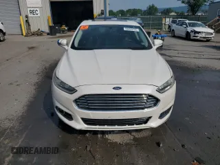 2013 Ford Fusion SE с VIN 3FA6P0HR0DR116142, выставлен на аукционе Copart как лот 59493755 с пробегом 121 705 миль миль и Списание • Salvage title. История ставок и продаж доступна на DreamBid. Изображение 5.