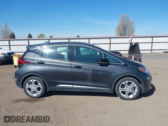 2017 Chevrolet Bolt EV LT z VIN 1G1FW6S00H4188556, wystawiony jako IAAI lot #42025003 z przebiegiem 24 009 mil mil oraz . Historia ofert i sprzedaży dostępna na DreamBid. Obrazek 13.