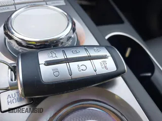 2024 Genesis GV70 2.5T с VIN 5NMMADTB8RH004460, выставлен на аукционе IAAI как лот 42536312 с пробегом 19 137 миль миль и . История ставок и продаж доступна на DreamBid. Изображение 11.